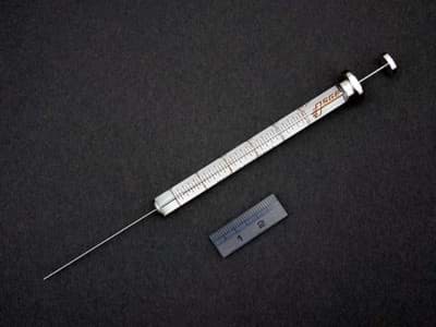 Immagine di Syringe; 25 µl; gas tight; fixed needle; 26G; 57 mm needle length;cone tip