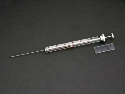 Immagine di Syringe 100F-LC; 100 µl; fixed needle;22G;51mm needle length;lc